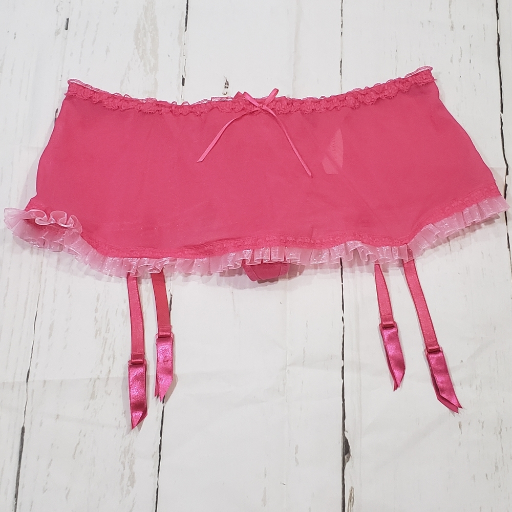 NWT Victoria's Secret sexy pink garter belt XS/S